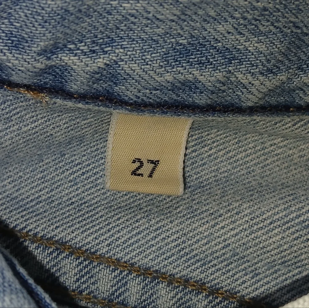 Citizens Of Humanity Light Blue Jeans with Emboidered  Pink Floral Accents - Picture 6 of 8